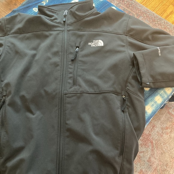 Men’s Apex North Face Jacket - Picture 7 of 10